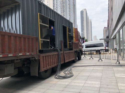 达日低温环境下，柴油发电机组电池充满电的具体时间受哪些因素影响？