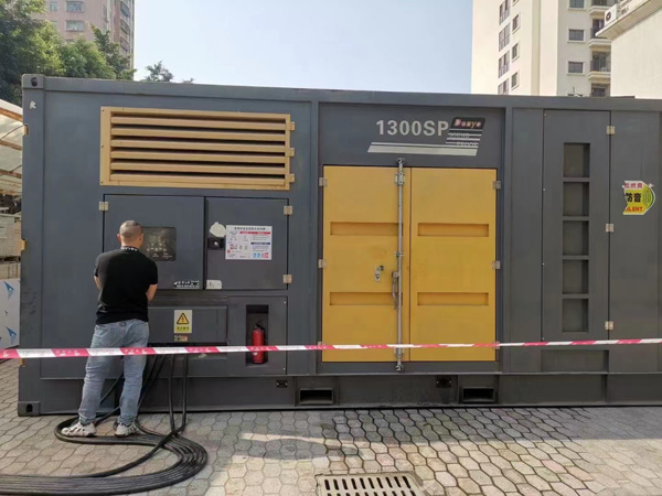 达日延长空气滤清器使用寿命的注意事项